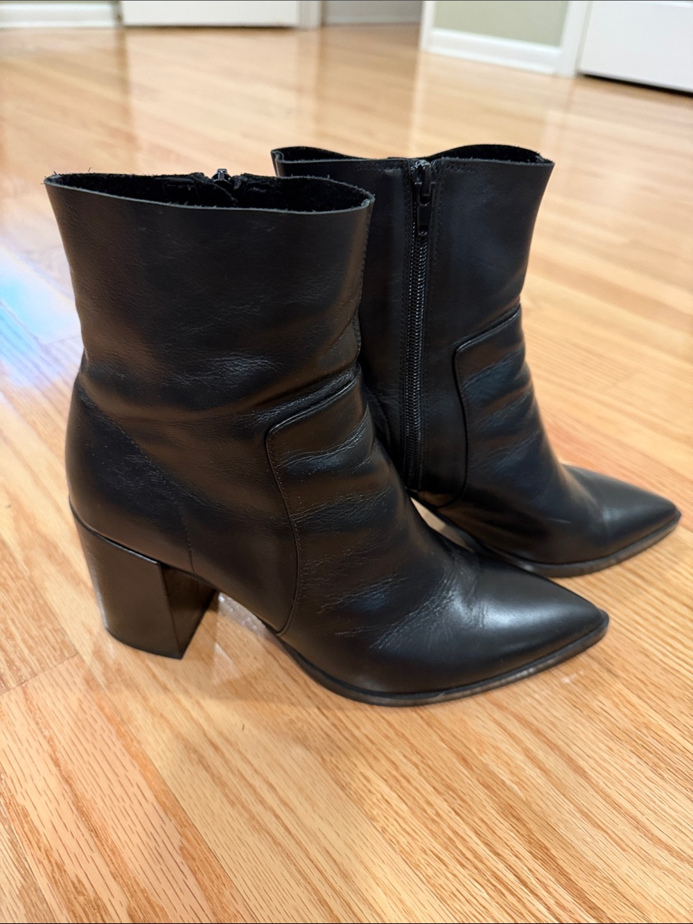 Tony Bianca Black Pointed-Toe Ankle Boots